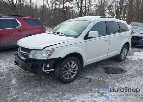 2015 Dodge Journey Sxt z USA, uszkodzony, nr VIN 3C4PDDBG0FT725209